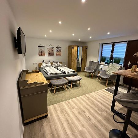 Neckarsulm Ruhige Wohnung Am Feldrand מראה חיצוני תמונה