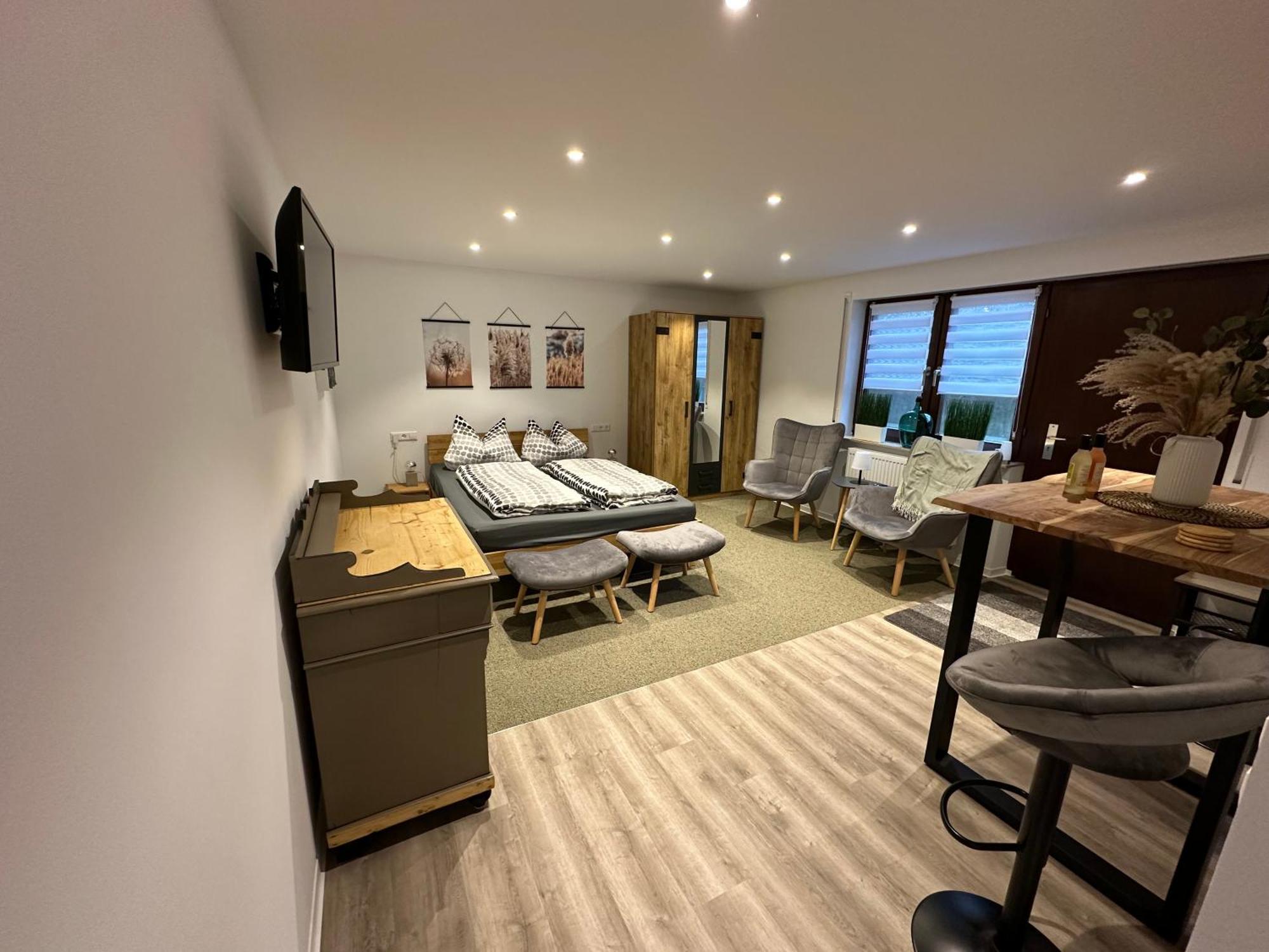 Neckarsulm Ruhige Wohnung Am Feldrand מראה חיצוני תמונה